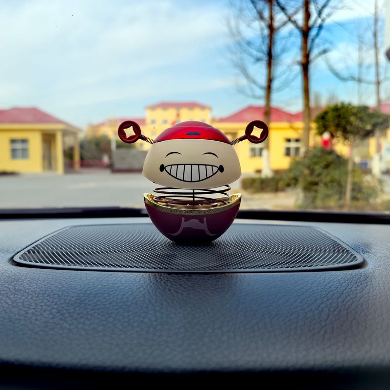 Happy God Of Wealth Dopamine Car Decompression Small Bell Ceer Console Desktop Creative Decoration Shaking Head_autovado.com