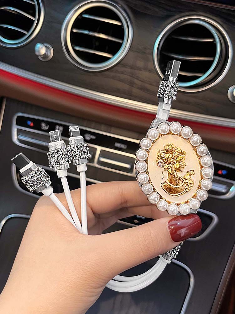 Car Charger With To Cables, High-end Internet Celebrity Goddess Model For Cars, Three In One Data Cable, Super Fast_autovado.com