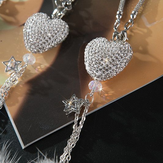New Heart Hair Ball Rearview Mirror Decoration Car Diamond Pendant Female_autovado.com
