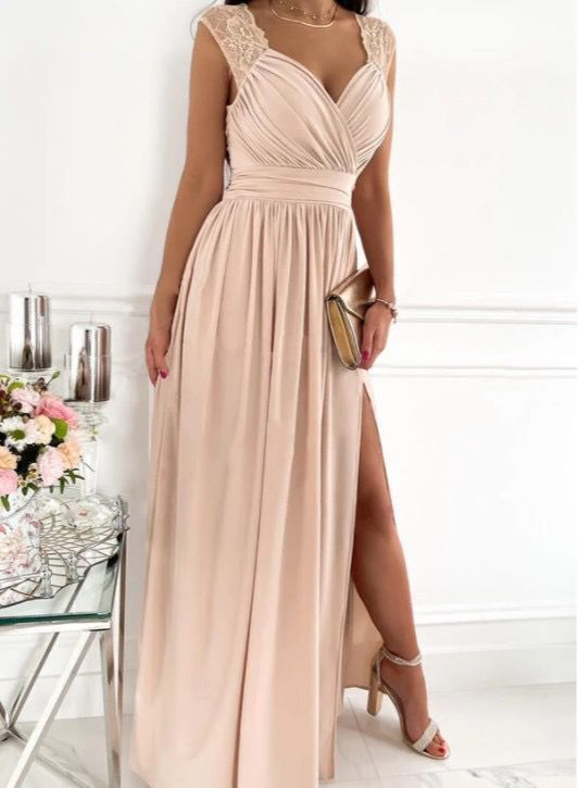 Women's Christmas Sleeveless Lace Halter Dress With A Slit_autovado.com