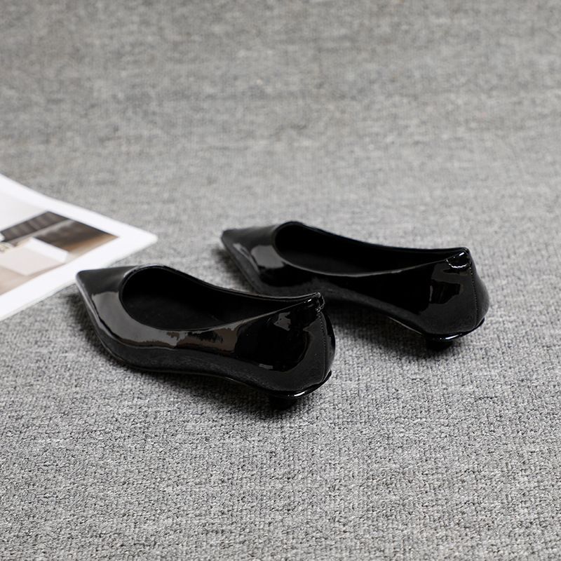 Spring new commuter style pointed head medium low heel single shoes women's thin heel patent leather work shoes women's black_autovado.com