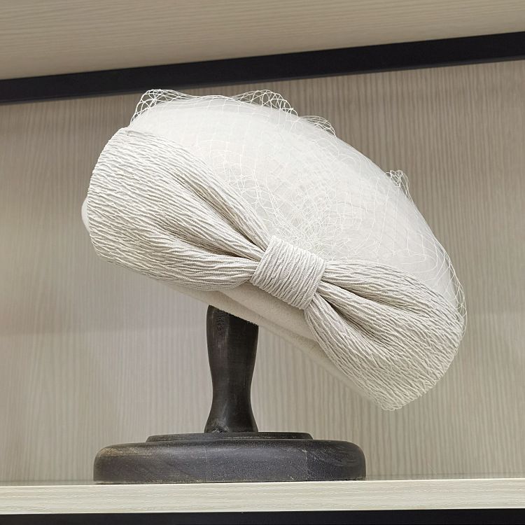 Hot Sale French Beret for Women Winter Veil Netting Bow Fascinator Hats Ladies Wedding Party Church Fedora Hat_autovado.com
