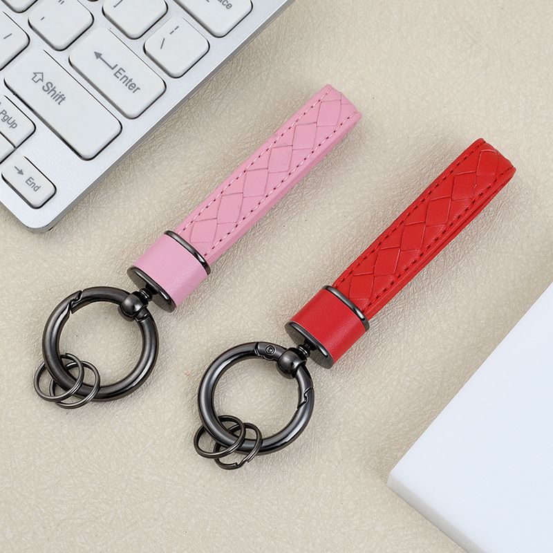Version Car Keychain Diamond Pattern Leather Rope Luggage Pendant Fashion Couple Metal Key Chain Female Pendant_autovado.com