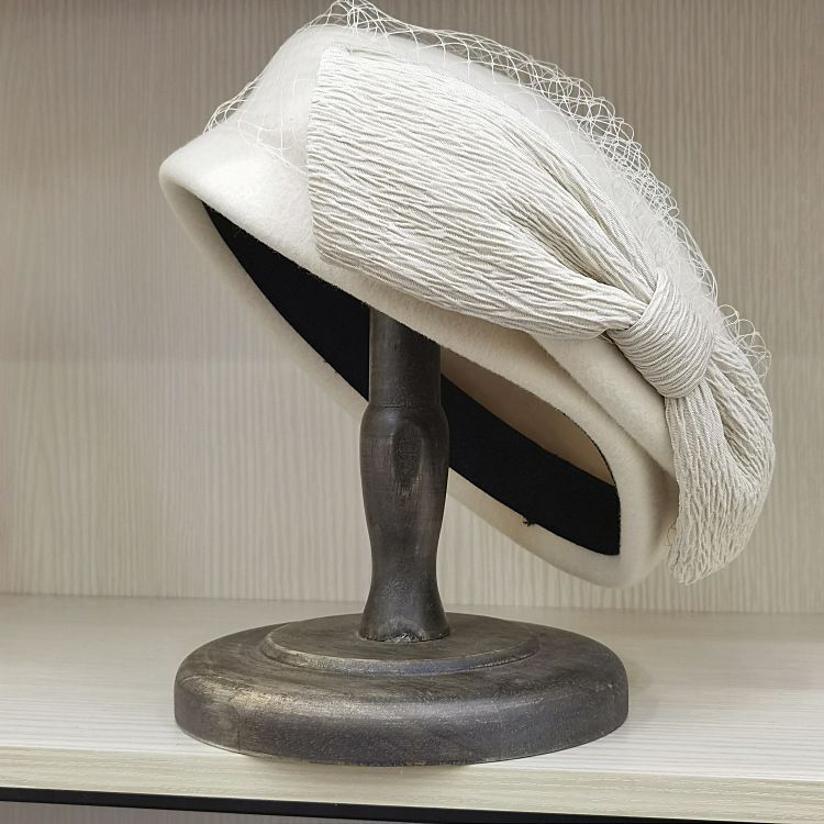 Hot Sale French Beret for Women Winter Veil Netting Bow Fascinator Hats Ladies Wedding Party Church Fedora Hat_autovado.com