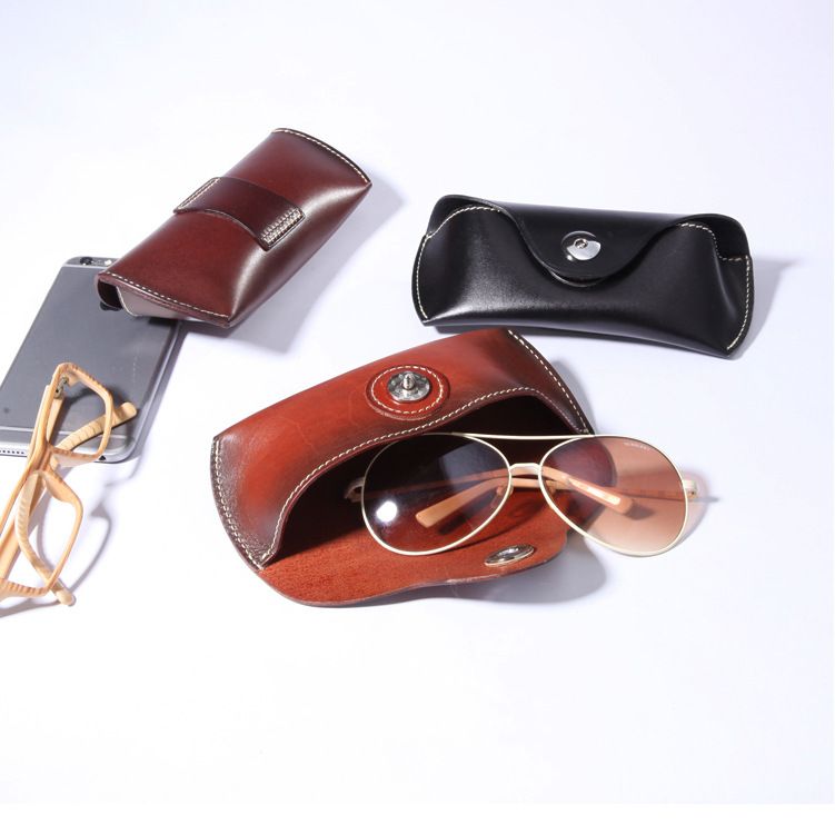 Unisex Vintage handmade leather eyewear case Portable leather eyewear storage bag Plant tanned leather cowhide eyewear bag_autovado.com