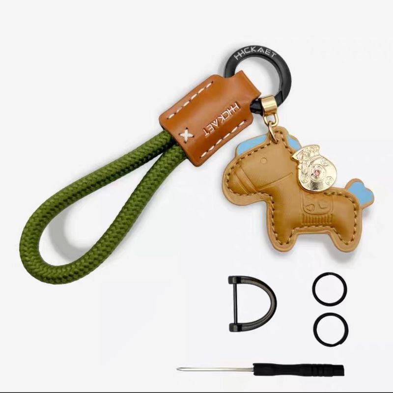 Car Keychain Good Luck Chips Will Soon Have Money Pendant_autovado.com