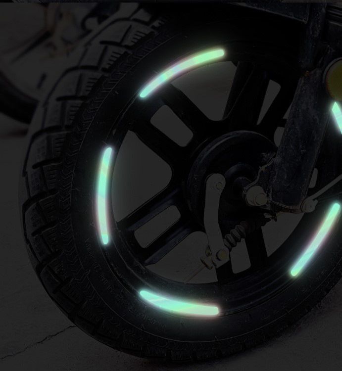 Car wheel hub reflective seven color laser luminous tire anti-collision sticker with personalized creativity, motorcycle_autovado.com