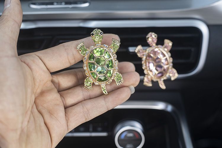 New Crystal Shining Cute Tortoise Perfume Clip Creative Car Fragrance Decoration_autovado.com