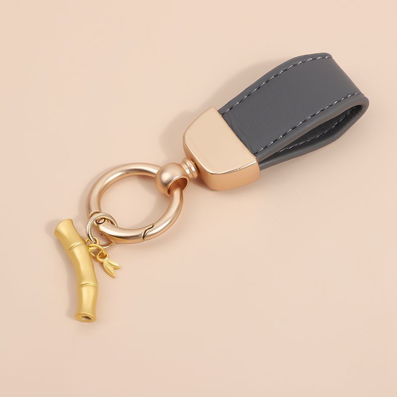 Car Keychain Men's And Women's Pendants Creative Personality Pendants Exquisite High End Ornaments Niche Simple Bag_autovado.com