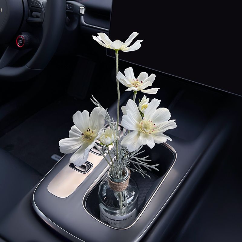 Car bouquet girls, interior accessories good items for cars, center console decorations, high-end simulation vases_autovado.com