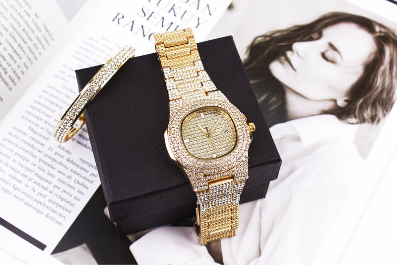 Diamond fashion watch set bracelet ladies wristwatch men_autovado.com